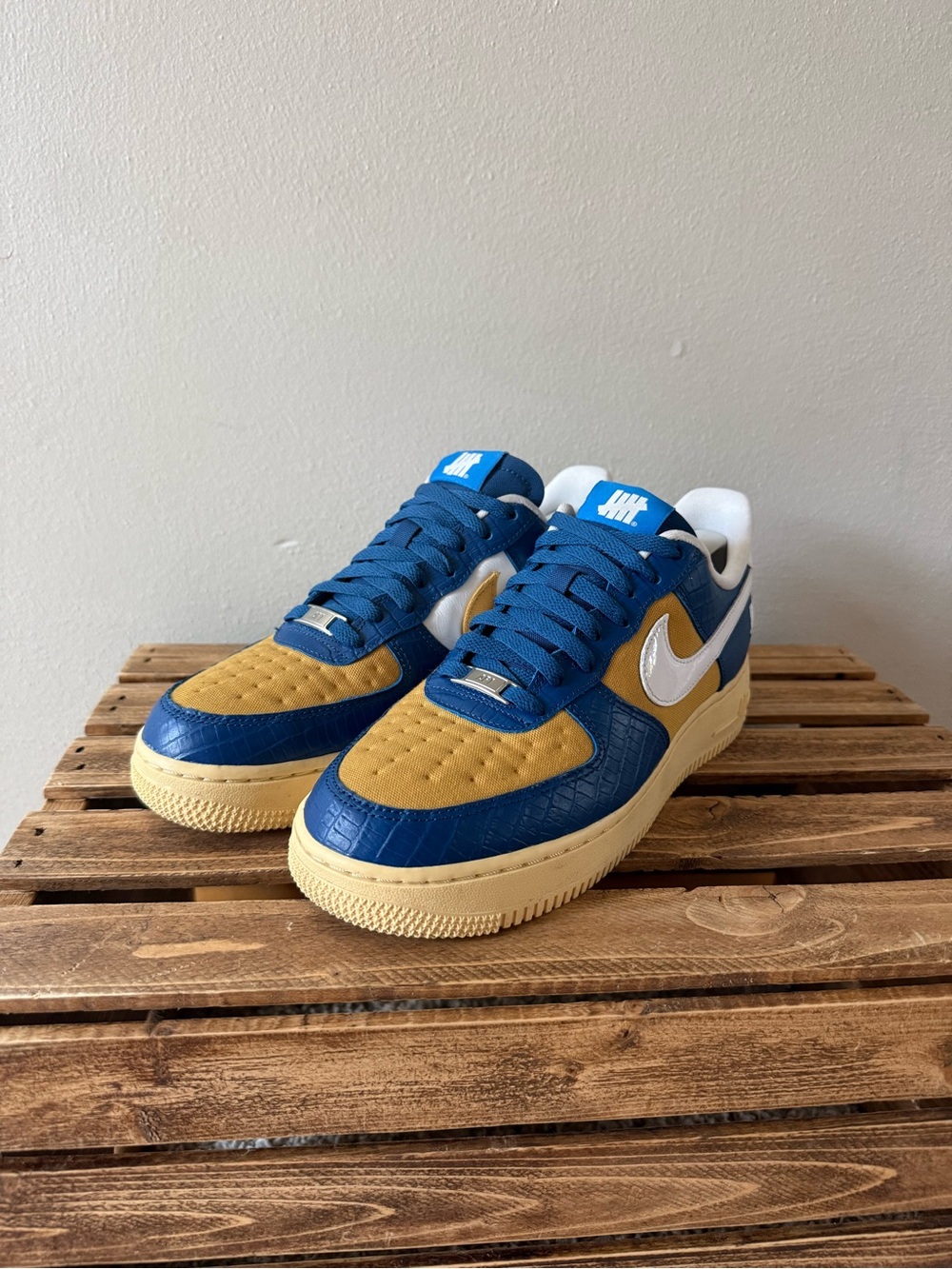 Rare Nike Air Force 1 x Undefeated - Picture 5 of 7